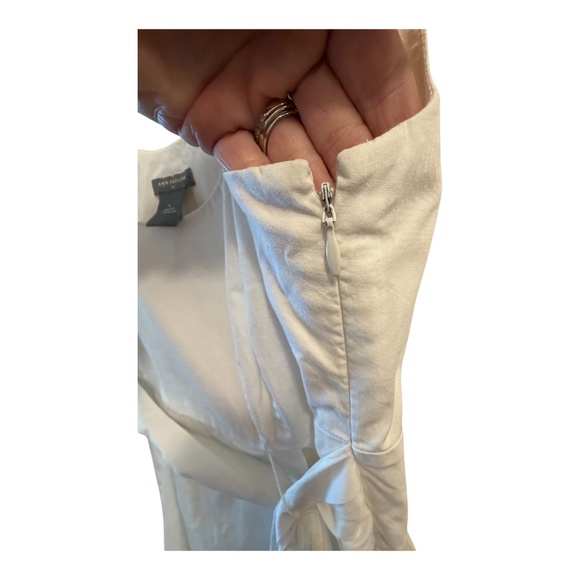 Ann Taylor, Sleeveless Tie Blouse, Size 6, Like new, White - Picture 4 of 4